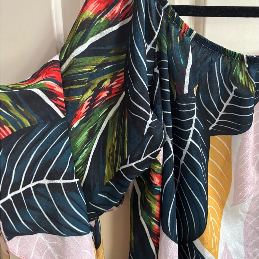Tropical Leaf Print Off-Shoulder Blouse - Picture 2 of 5